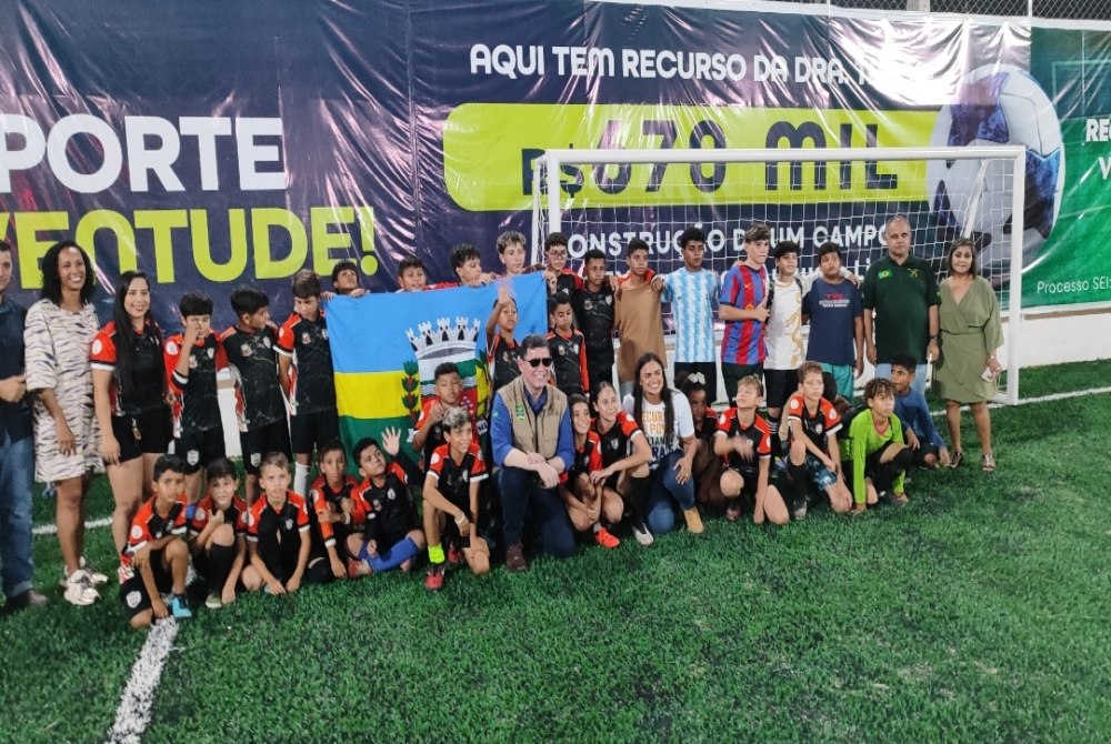 Campo Novo de Rondnia inaugura Quadra Municipal de Grama Sinttica Jos Ivo Hellmann