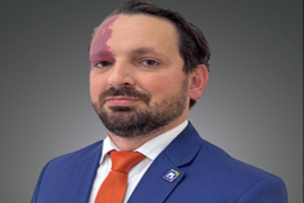 BURITIS - Presidente do Legislativo pede afastamento temporrio do cargo.